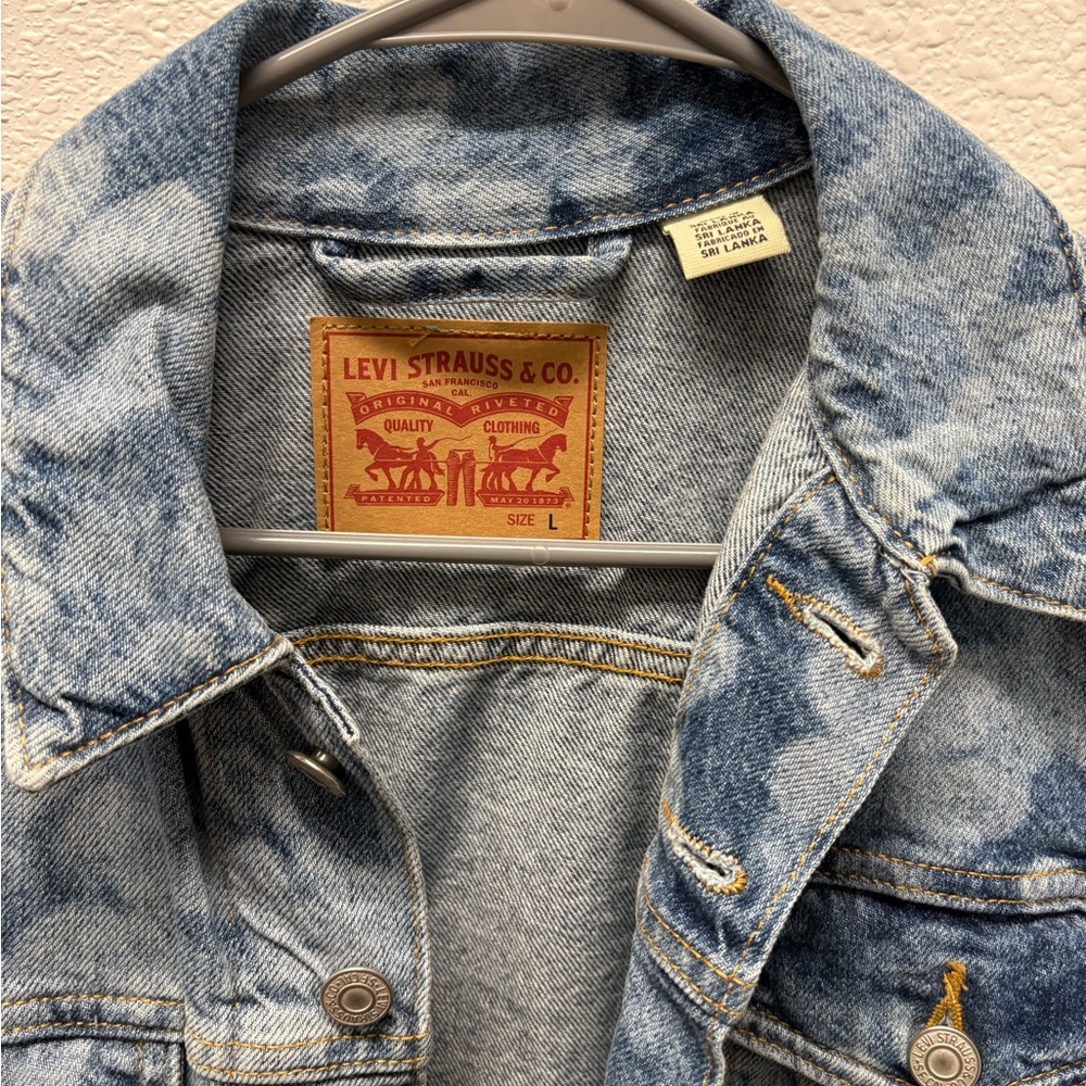 Levi's Light Blue Acid Wash Denim Jacket